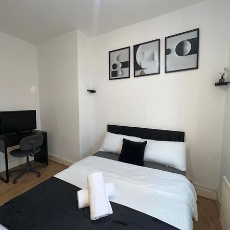 Adorable Double Room Middlesbrough Exterior foto